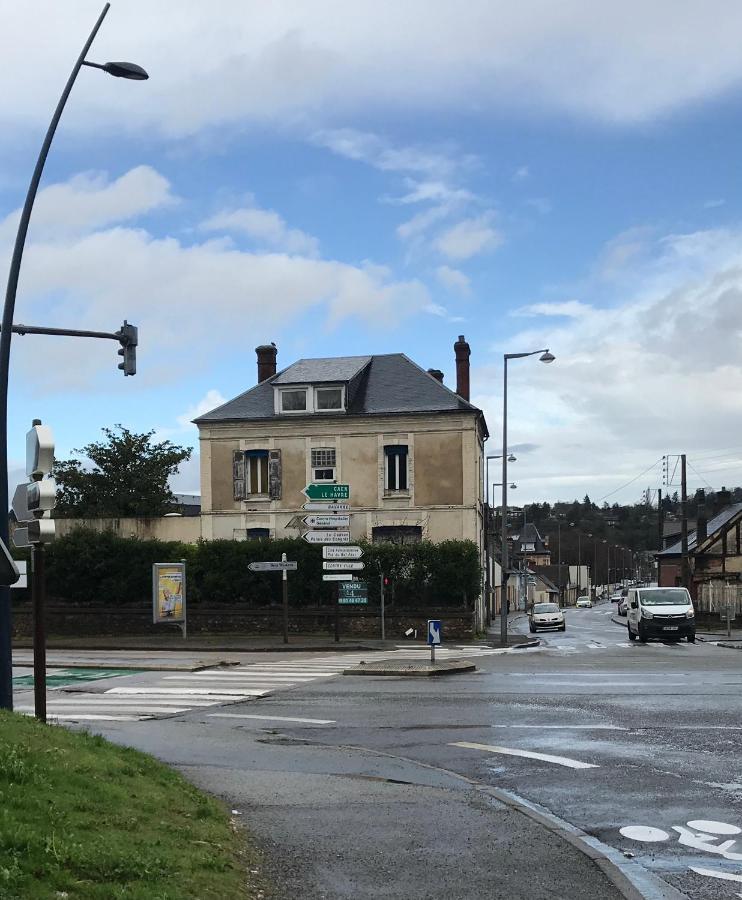 F3 La Plage - Gare - Netflix - Wifi - Parking Evreux Ngoại thất bức ảnh